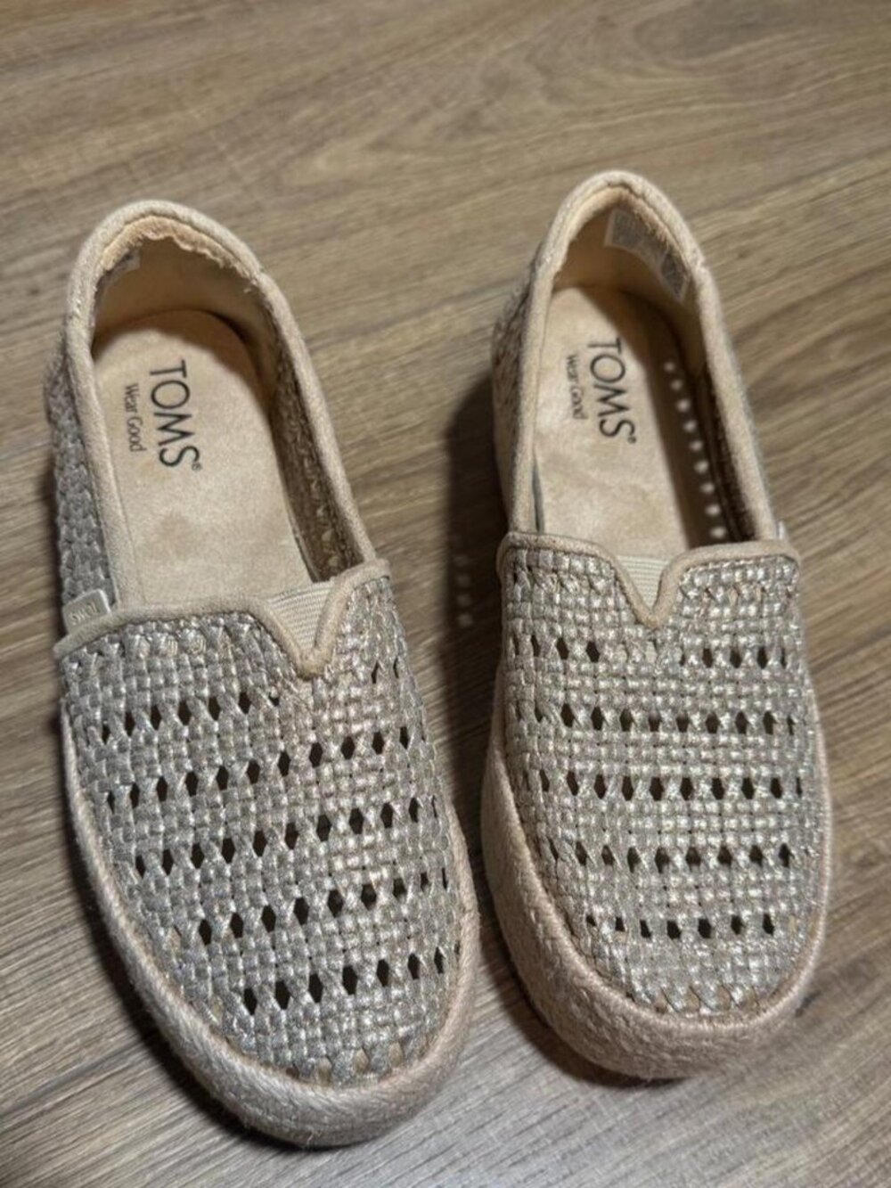 TOMS Valencia Champagne Metallic Basket Weave Platform Espadrilles - Size 5.5
